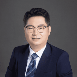 （闫高峰：中靳科学研究院执行院长）
