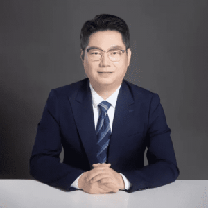 （闫高峰：中靳科学研究院执行院长）